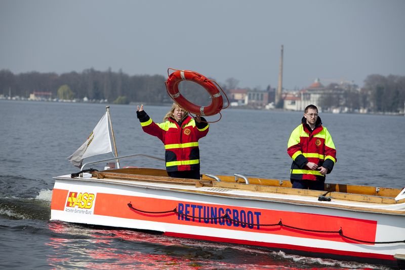 Erste-Hilfe Grundkurs.png teaser_Wasserrettungsdienst.jpg